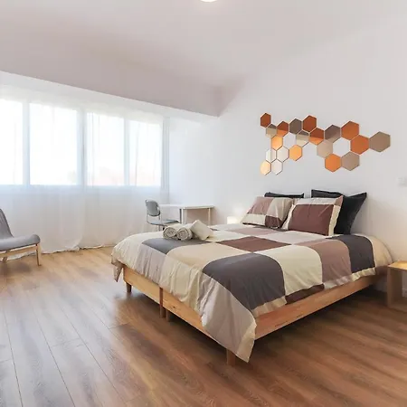 Portucale ! Sunny Design Apartment Costa da Caparica