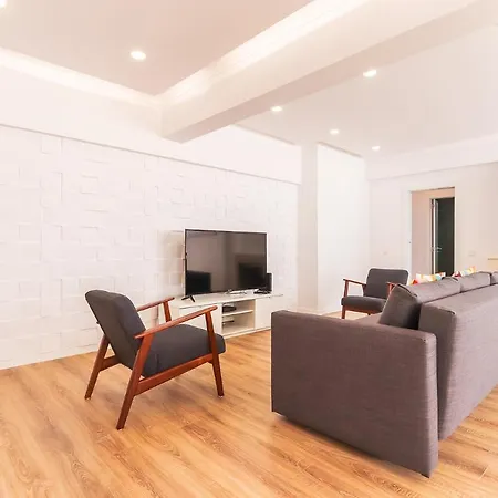 Portucale ! Sunny Design Apartment *